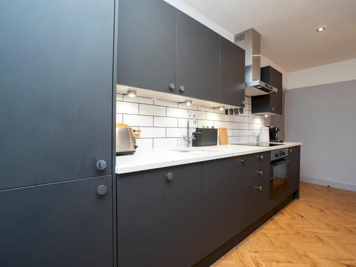 Ferienwohnung Pass The Keys Stunning 2 Bed Retreat In The Heart Of Bath Exterior foto