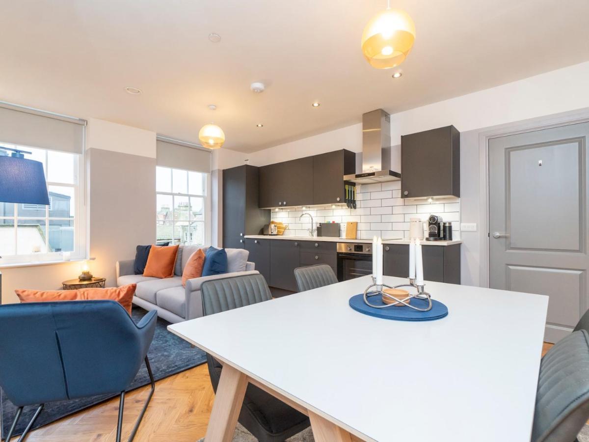 Ferienwohnung Pass The Keys Stunning 2 Bed Retreat In The Heart Of Bath Exterior foto