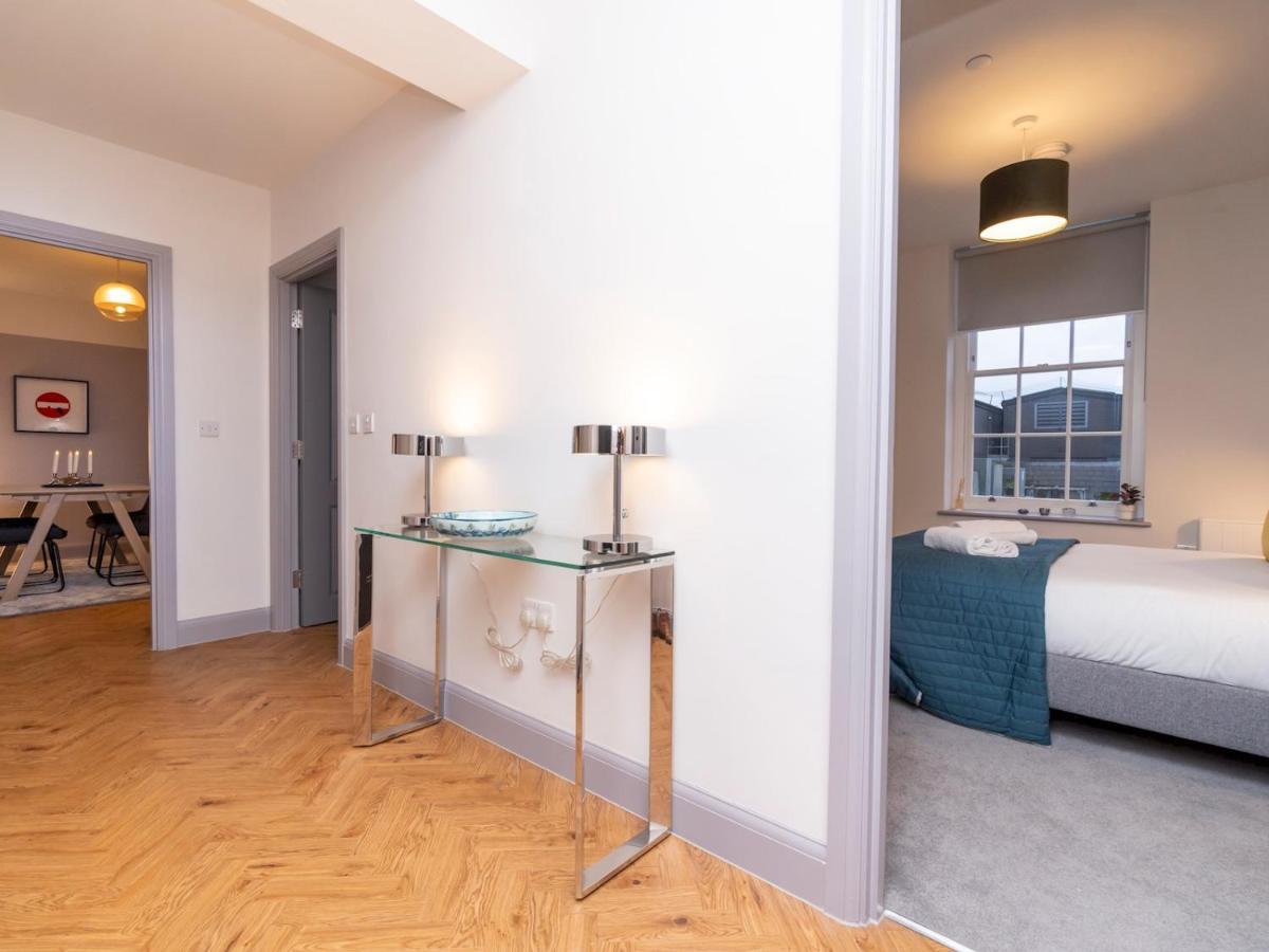 Ferienwohnung Pass The Keys Stunning 2 Bed Retreat In The Heart Of Bath Exterior foto