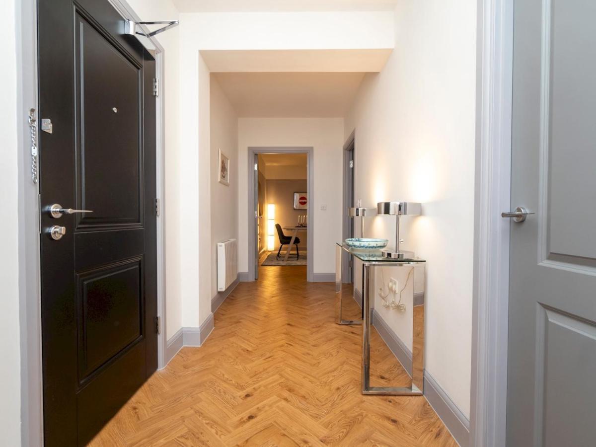 Ferienwohnung Pass The Keys Stunning 2 Bed Retreat In The Heart Of Bath Exterior foto
